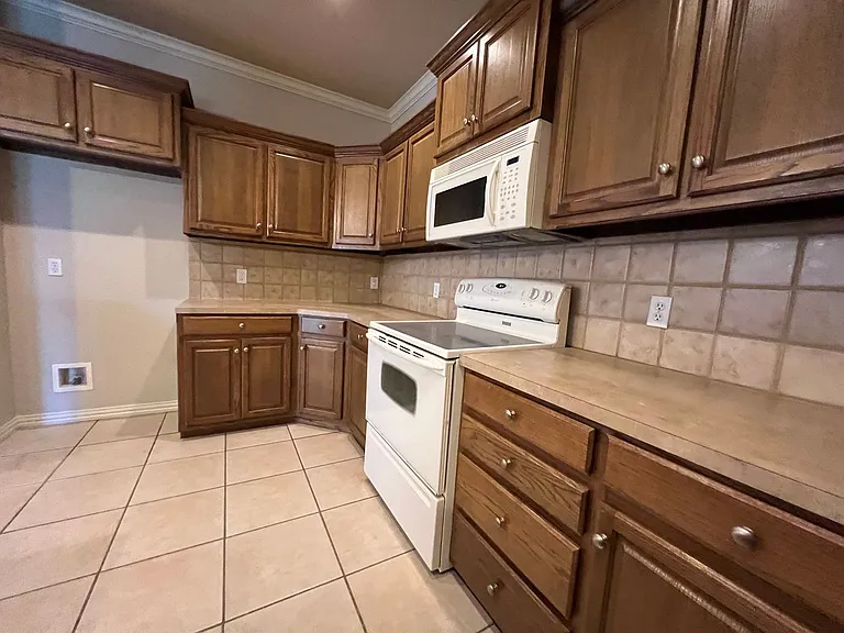 509 SW 124th Pl — Photo 24