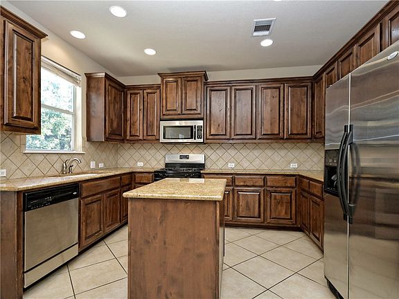 3rd image of 3701 Fossilwood Way