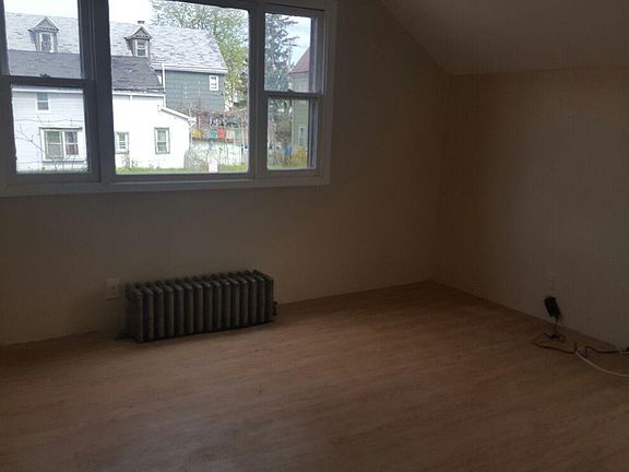 2nd image of 223 Maryland St #2