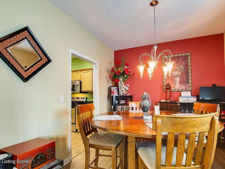 203 S Dorsey Ln #0 — Photo 8
