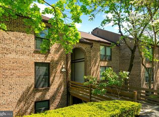 15 Fairway Rd, Reading, PA 19607