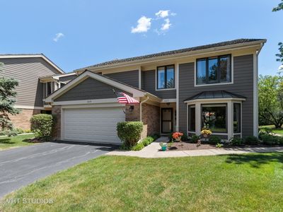 809 Maywood Ct, Libertyville, IL, 60048