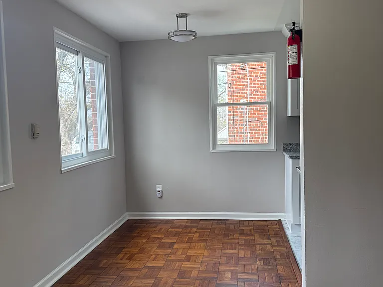 142 Joliet St SW #A — Photo 15