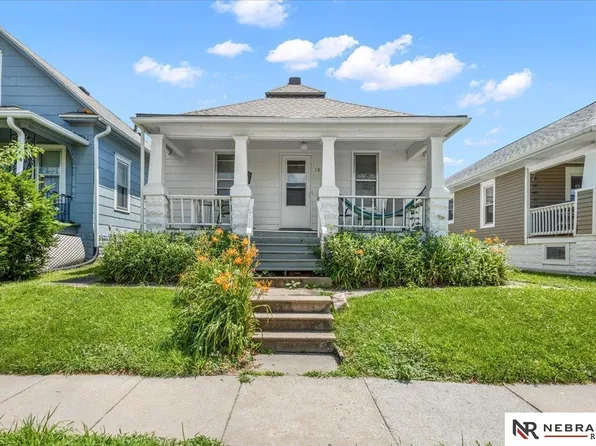 1027 Charleston St, Lincoln, NE 68508