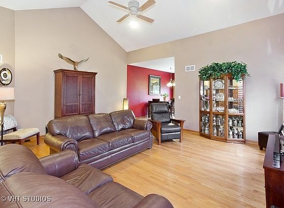 5th image of 16831 S Hazelwood Dr