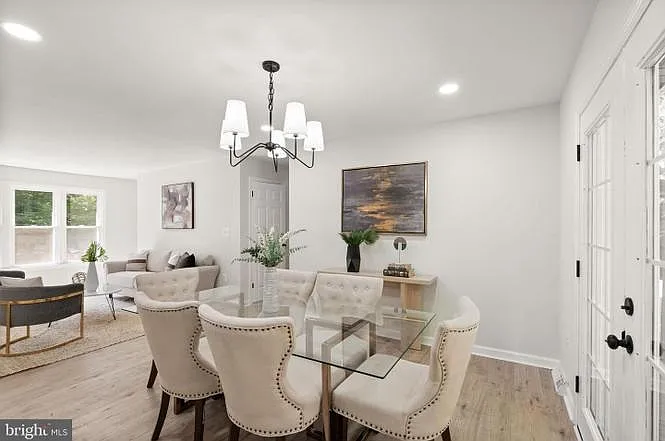 14863 Prestige Dr — Photo 35