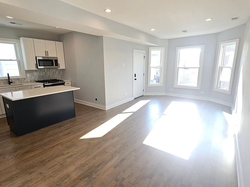 1st image of 3454 W Belmont Ave #2