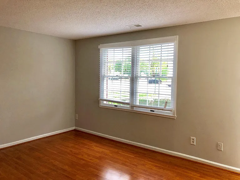 9452 Tracey Lynne Cir — Photo 3