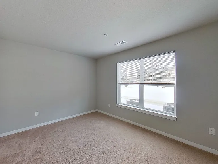 1911 Stoney Ln #80 — Photo 22