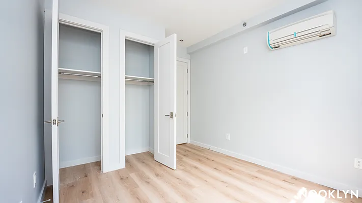 Rented by Nooklyn NYC LLC | media 113