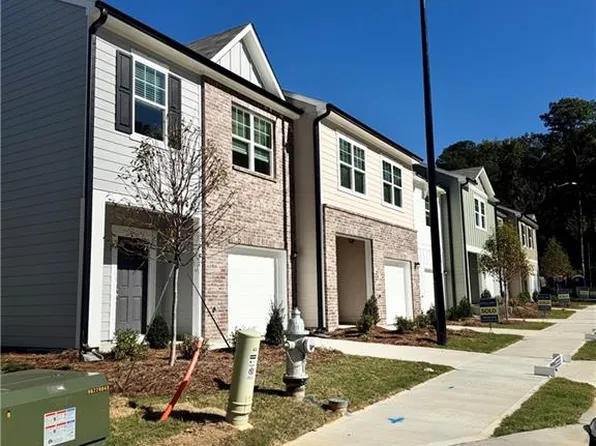 3031 Acacia Cir, Douglasville, GA 30135