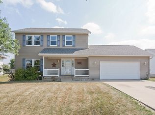 121 Bear Creek Ct, Palo, IA 52324