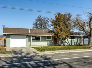 7973 Division Rd, White City, OR 97503