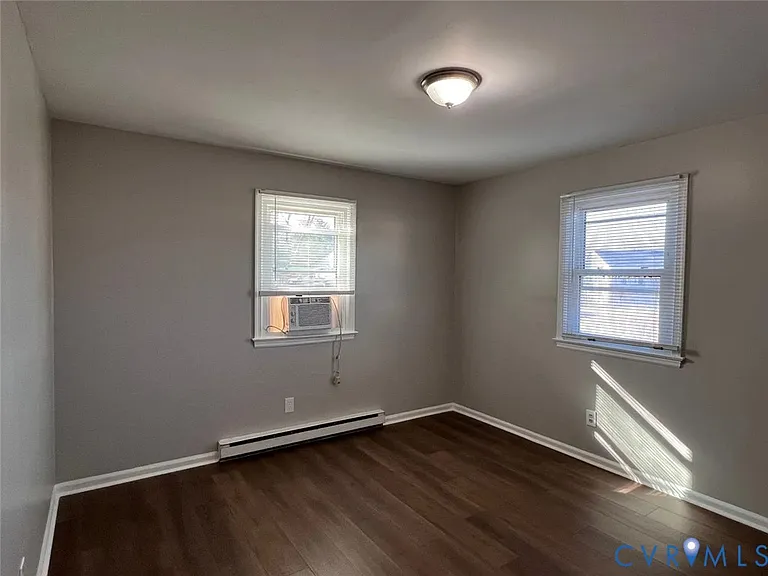 20507 Hickory Ct — Photo 12