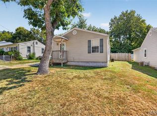 912 Huber St, Festus, MO 63028