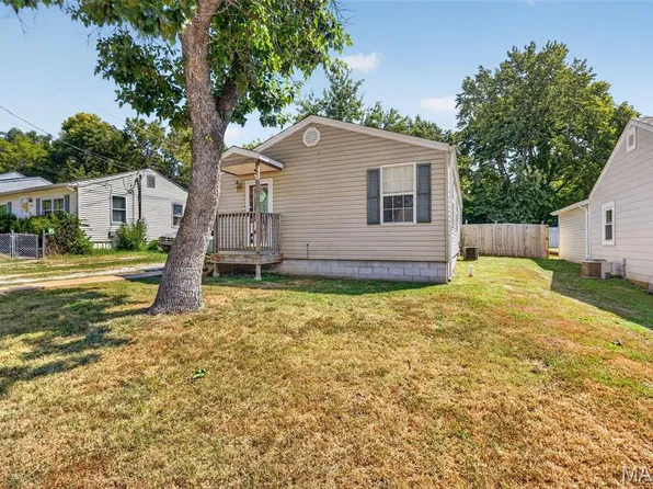 912 Huber St, Festus, MO 63028