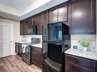 Walden Lakes, Columbus, OH 43219