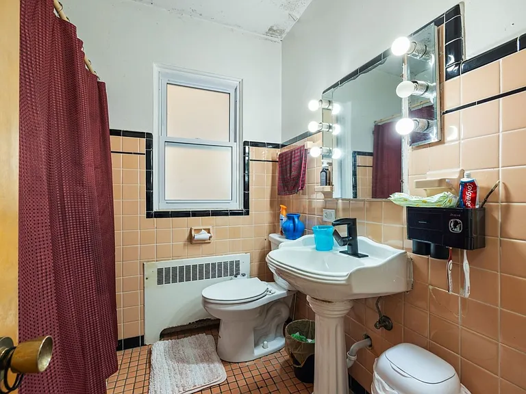5639 N Saint Louis Ave #1 — Photo 9