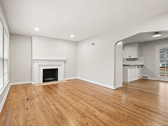 2nd image of 5205 Juniper Dr