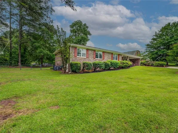 125 Greenwood Cir, Oxford, GA 30054