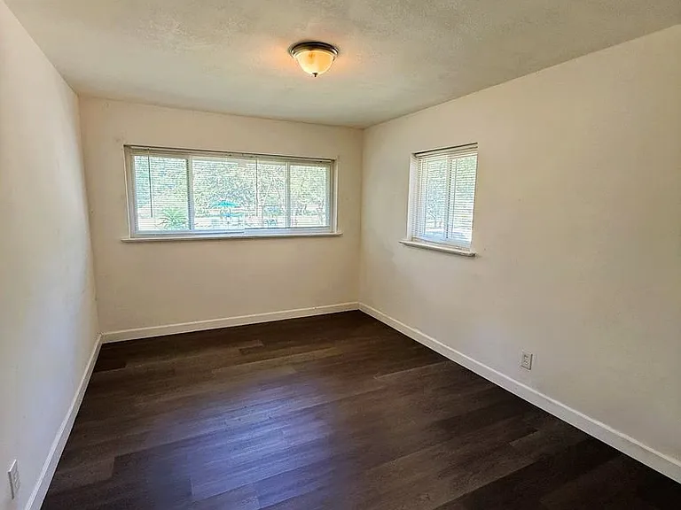 1534 Rabe Dr — Photo 13