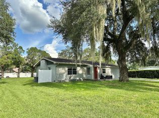 5928 17th St, Zephyrhills, FL 33542