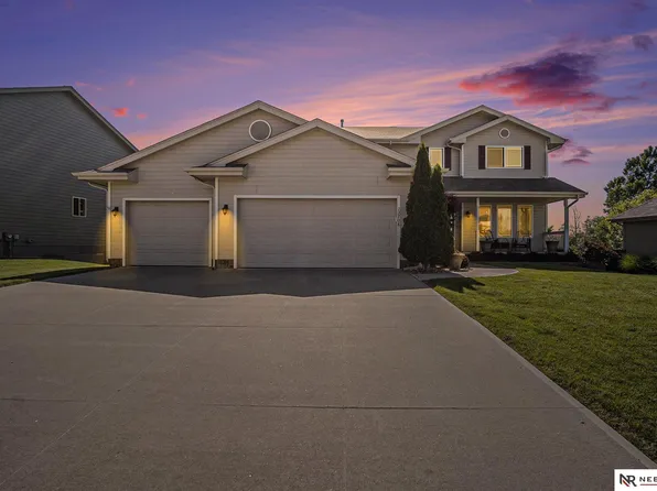 13708 S 43rd St, Bellevue, NE 68123