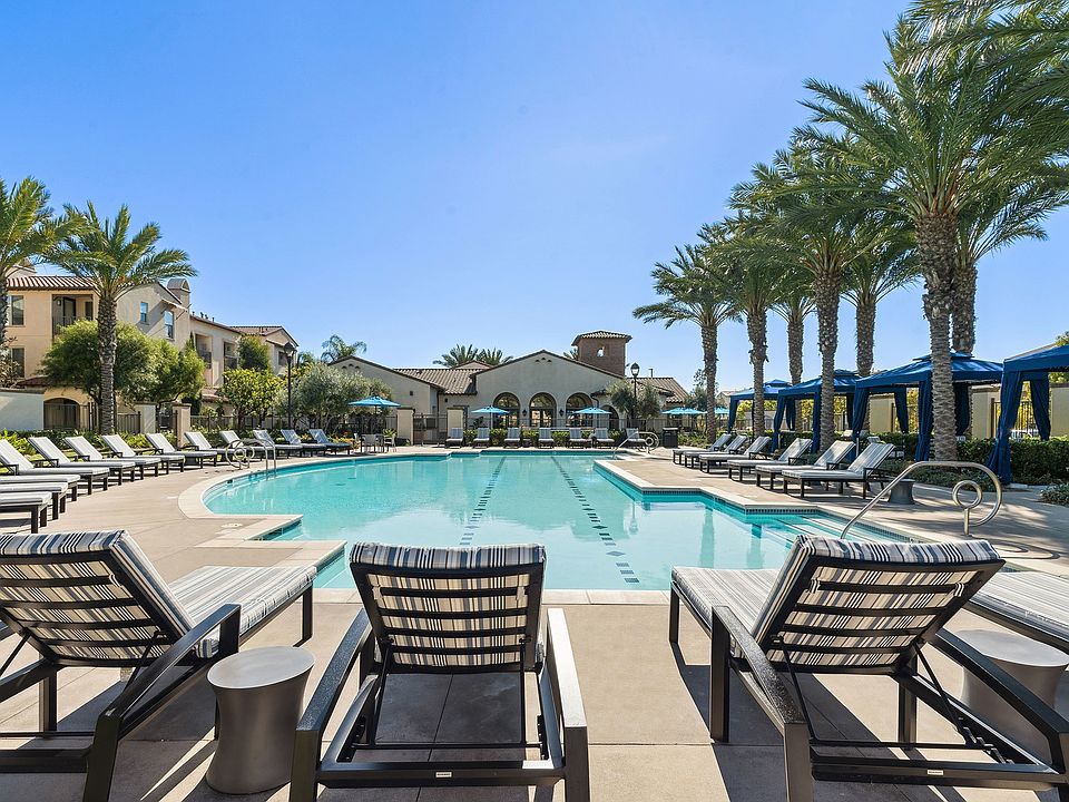 Pool with Seating