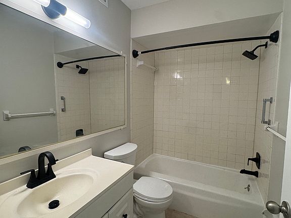 5th image of 1408 Alpine Rd APT 4