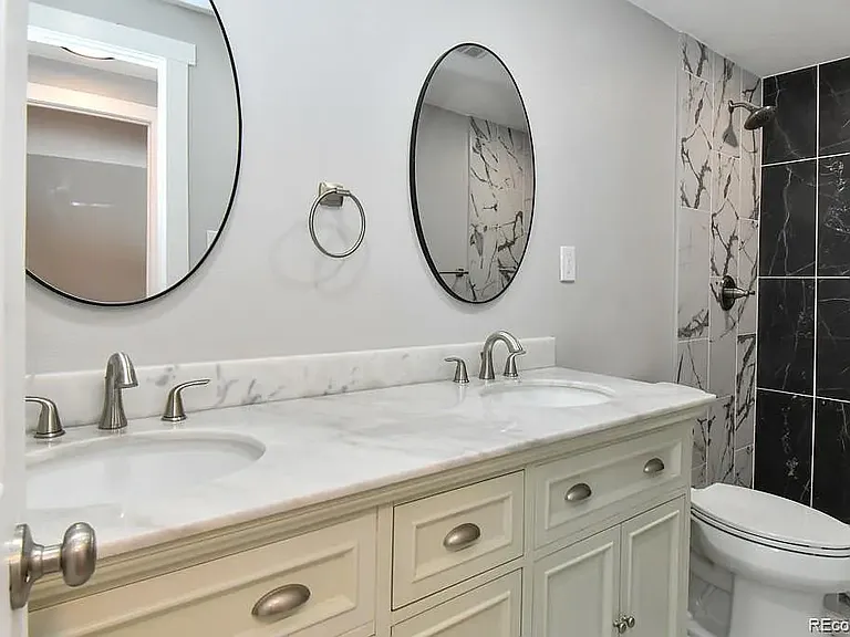 4698 E Montana Pl — Photo 12