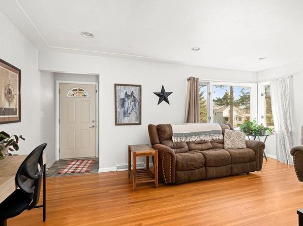 544 W Winona St, Duluth, MN 55803
