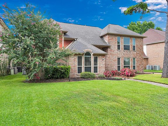 2nd image of 1534 Hoveden Dr