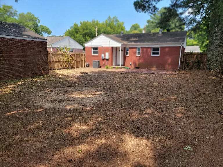 5405 Douglas St — Photo 13