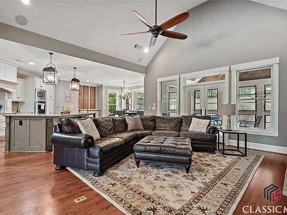 5th image of 1040 Snug Harbor Court