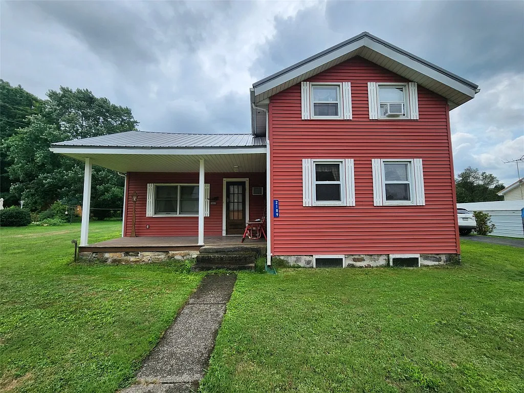 2189 W Center St photo 1