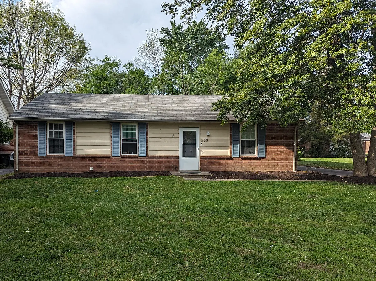 Building Photo - 638 McMurray Dr