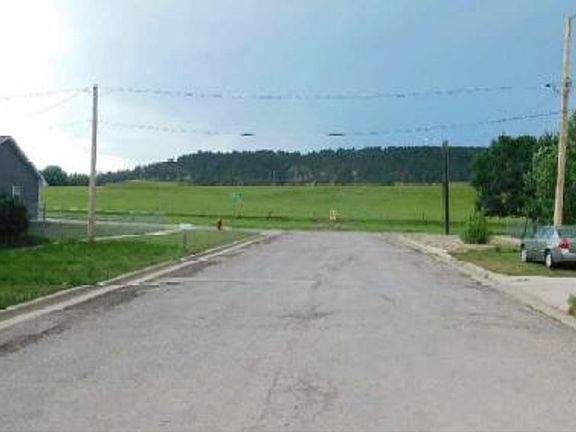 Exterior Neighborhood (street photo)