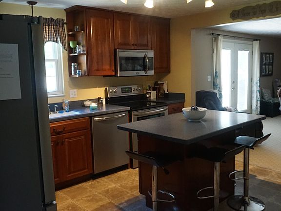 5th image of 2478 Kewanna Ln
