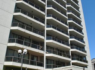 4353 Halifax St #203, Burnaby, BC V5C5Z4