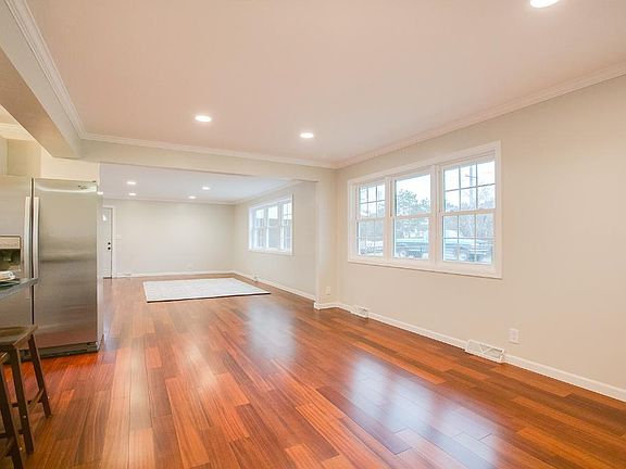3rd image of 11901 Round Lake Blvd NW