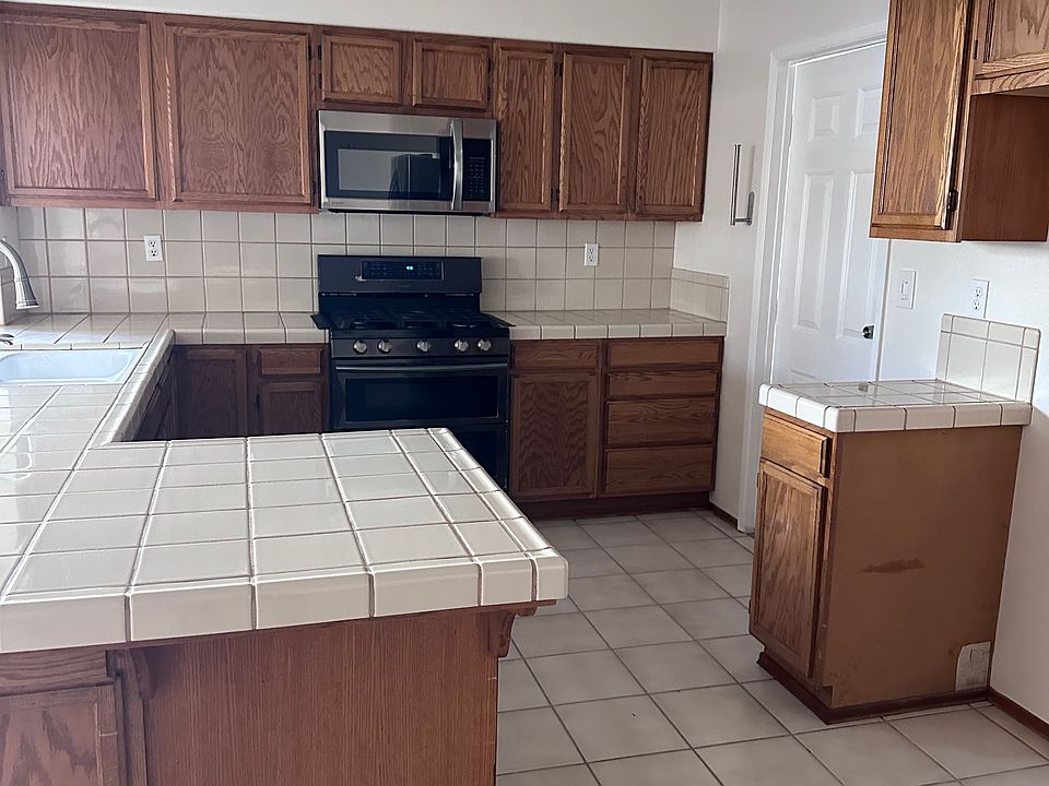 1st image of 3922 Caseman Ave