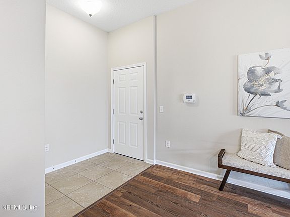 4th image of 201 LARKIN Place #104