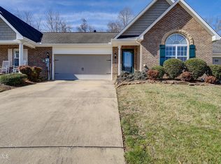 221 Bridgewater Ct, Johnson City, TN 37615