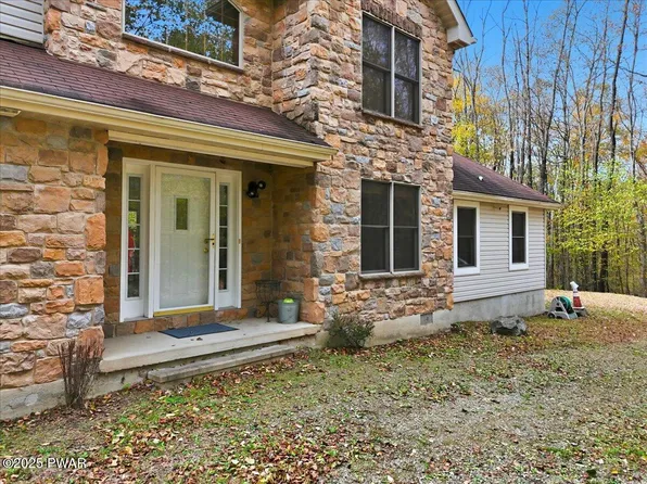 135 Split Rock Rd, Newfoundland, PA 18445