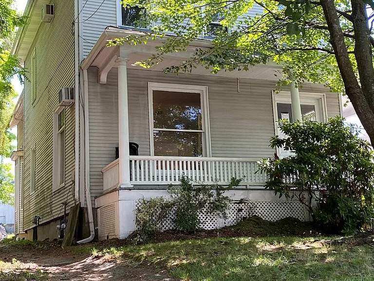 1634 Capouse Ave — Photo 15