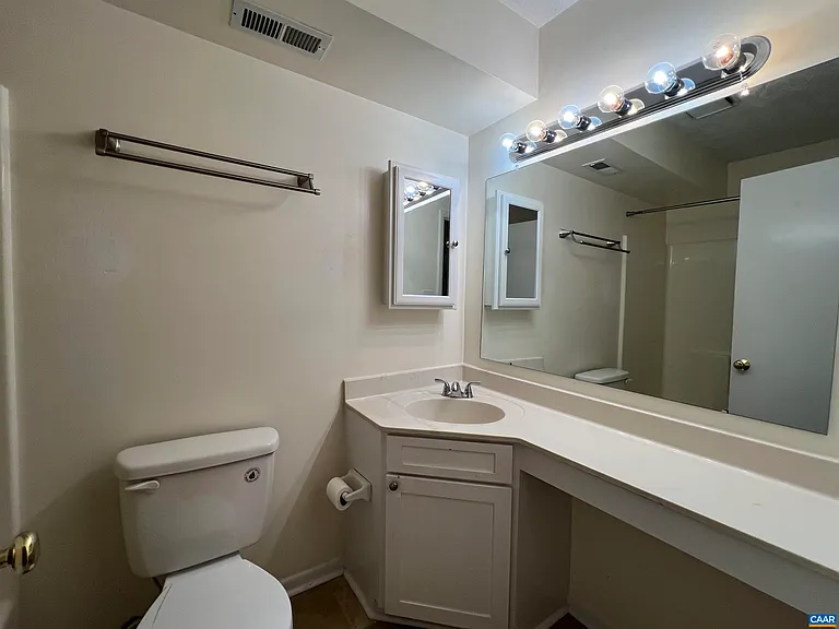 116 Turtle Creek Rd #111 — Photo 15