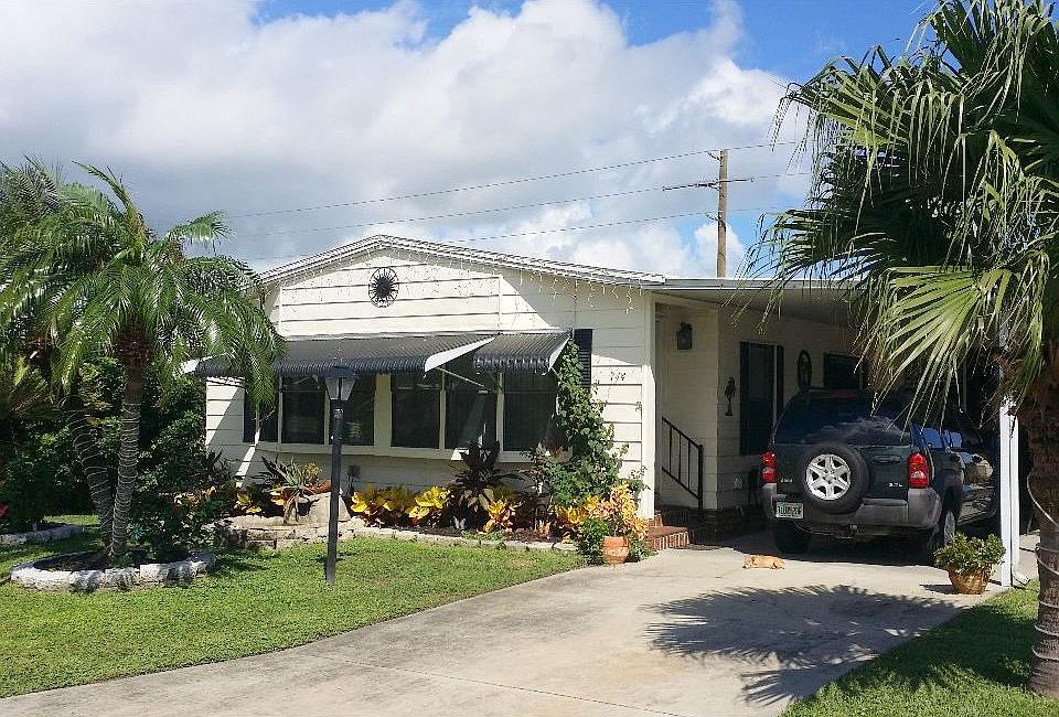 1st image of 744 Periwinkle Cir