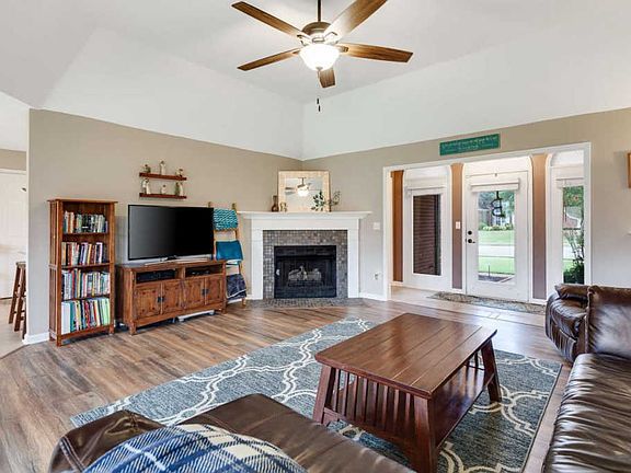 4th image of 6542 Annielee St