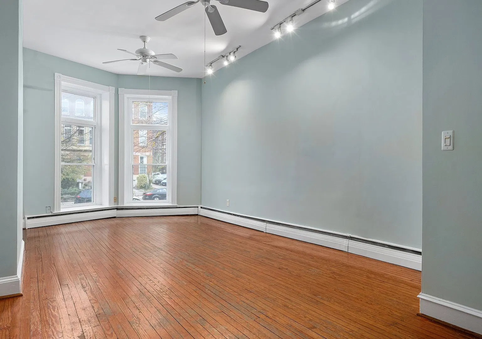 3002 Saint Paul Street — Photo 3