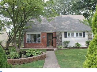 26 Oxford Cir, Norristown, PA 19403